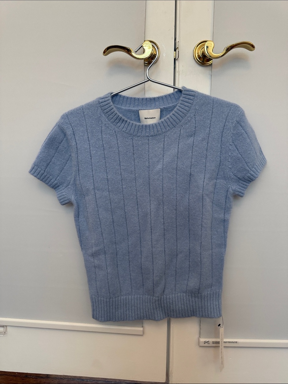 Reformation Darcy cashmere tee - light blue (brushed ice water) - Picture 3 of 9